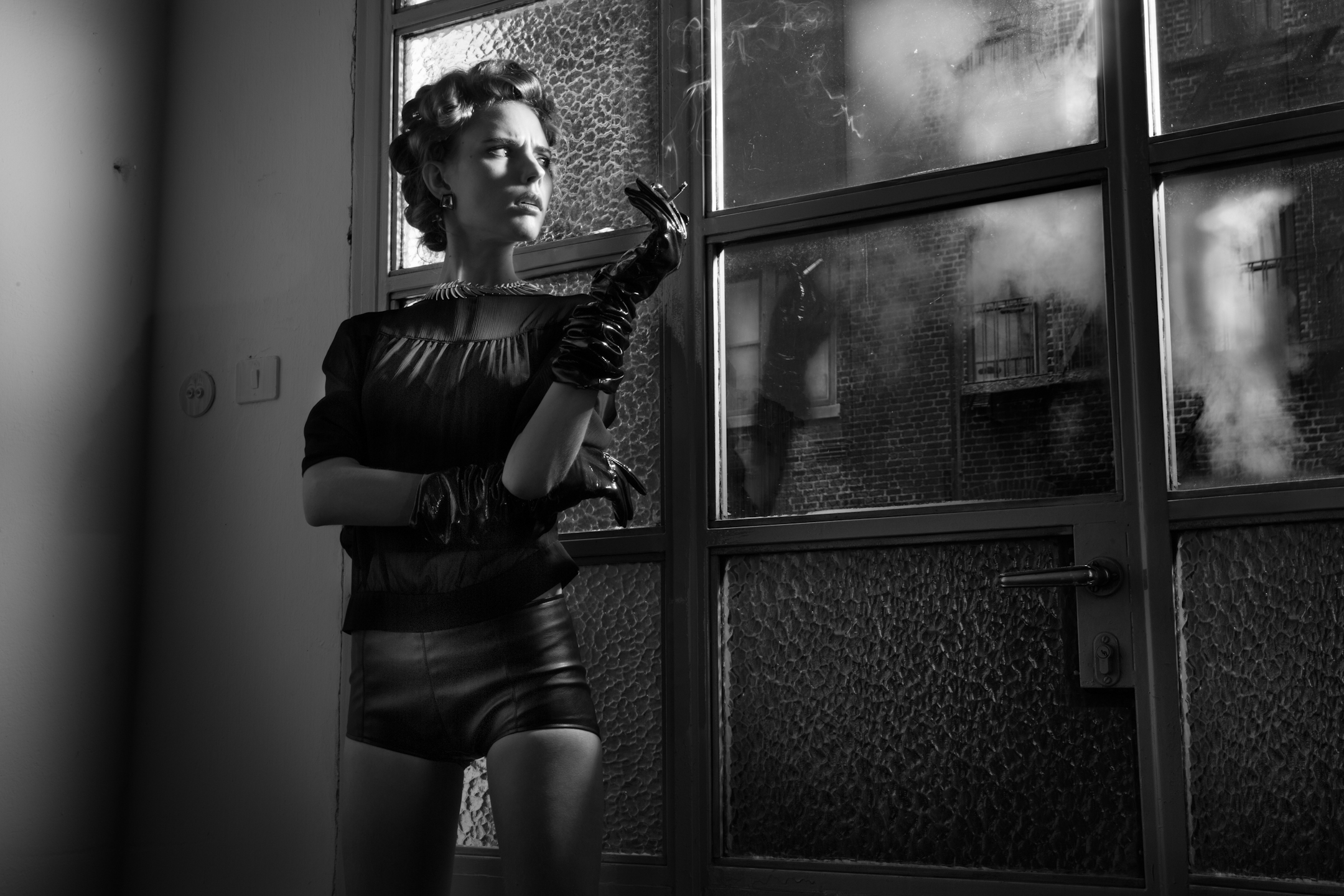 A Touch of Noir - Fashion editorial for Switch Magazine - Galli / Trevisan photographers
